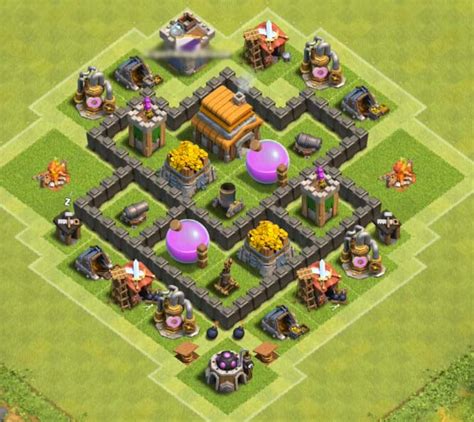 town hall 4 best layout.